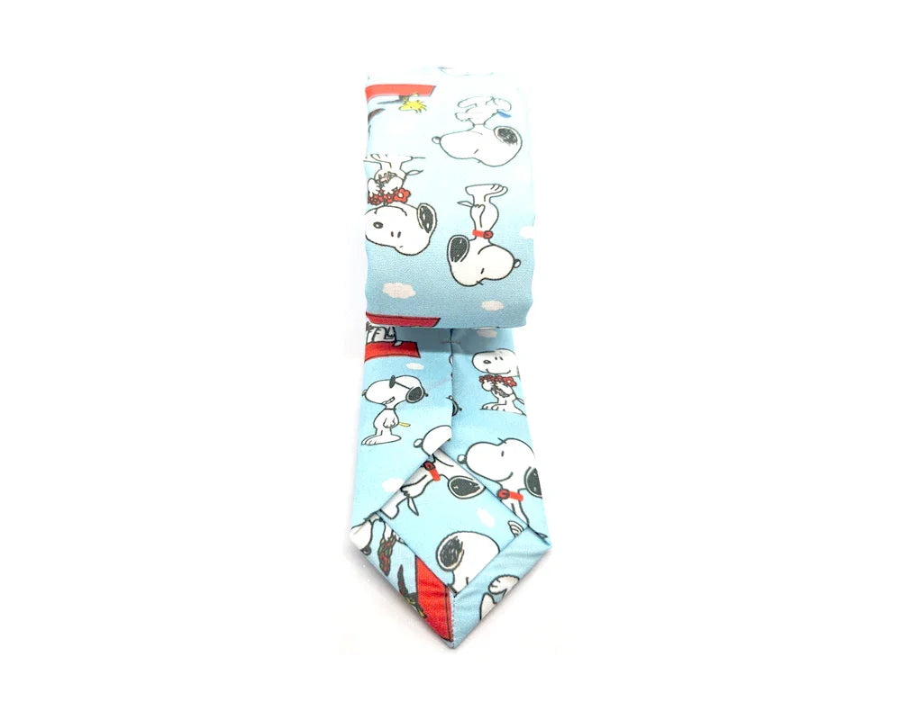 Corbata Snoopy fondo azul claro