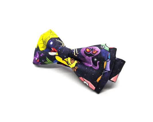 Pajarita de fondo negro con pokemon para niño